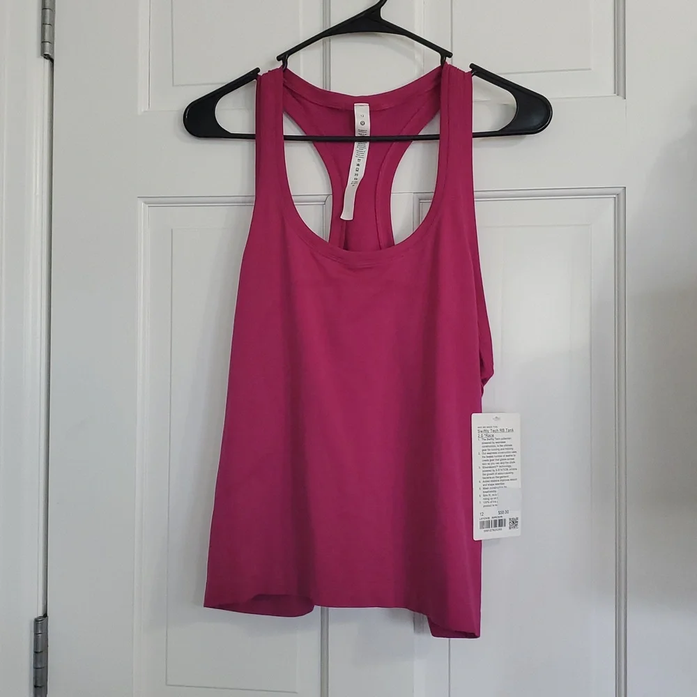 NWT Lululemon Swiftly Tech  Race Tank Sz 12 Ripe Raspberry